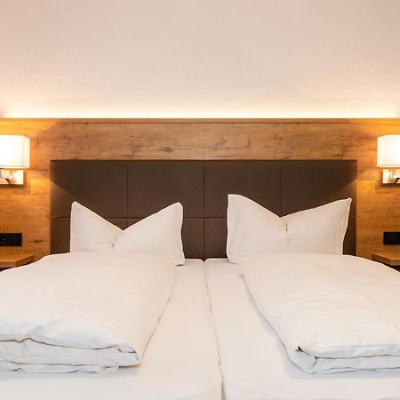 Hotel Seestern วัสเซอร์บูร์ก ภายนอก รูปภาพ
